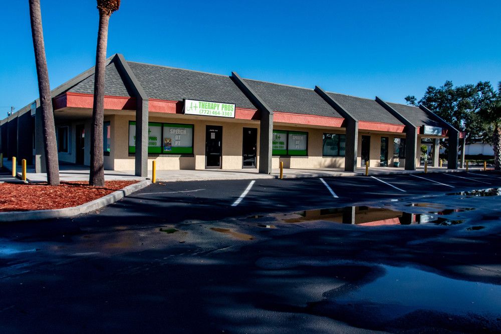 Virginia Avenue Plaza: 800 Virginia Ave, Fort Pierce, FL 34982